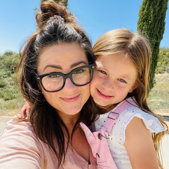 Meet your Posher, Amy - Picture 1 of 1